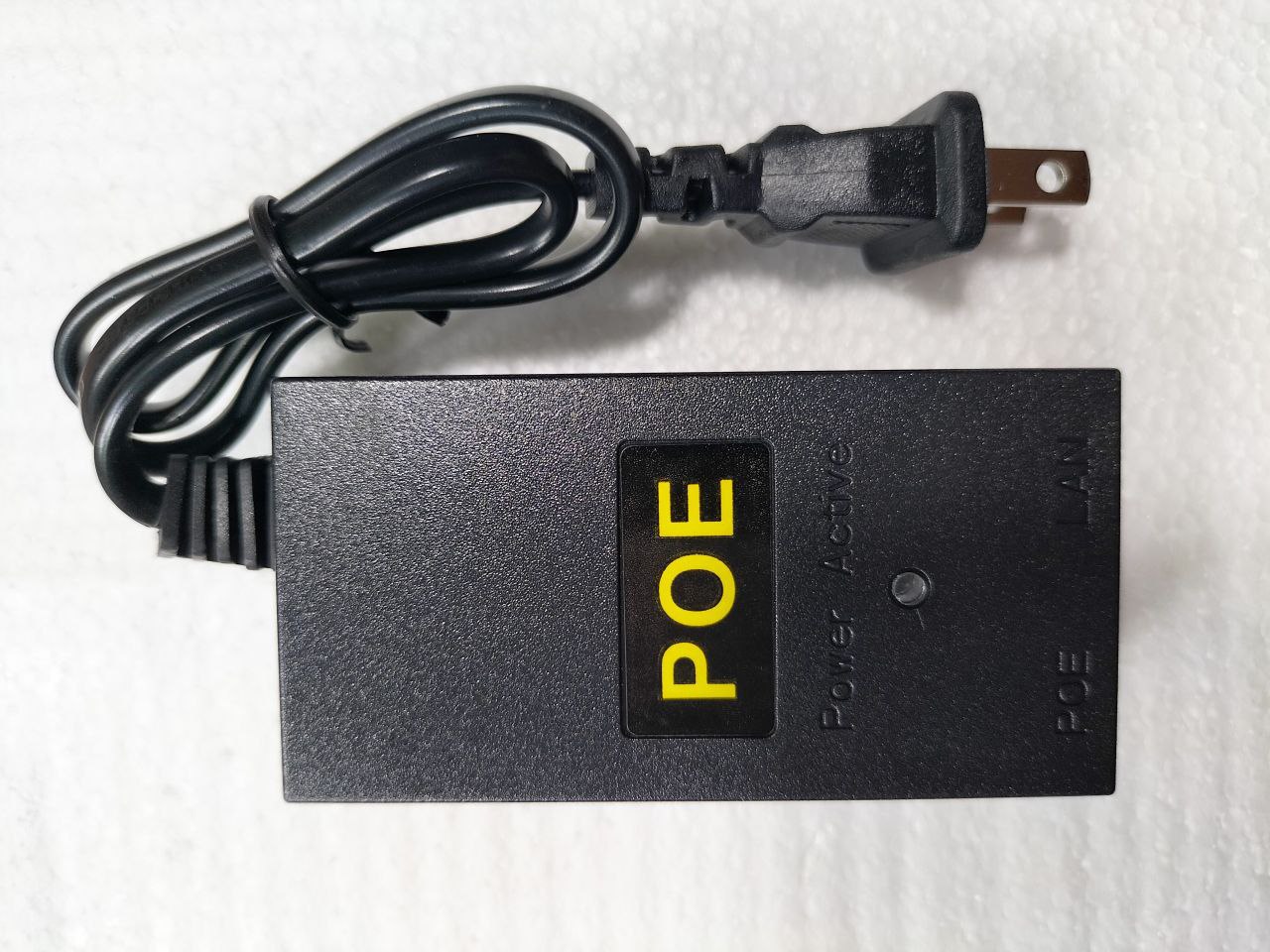 Adapter PoE 48V-0.5A —1Gbps (Dùng cho Thiết bị AP, Camera IP PoE..)