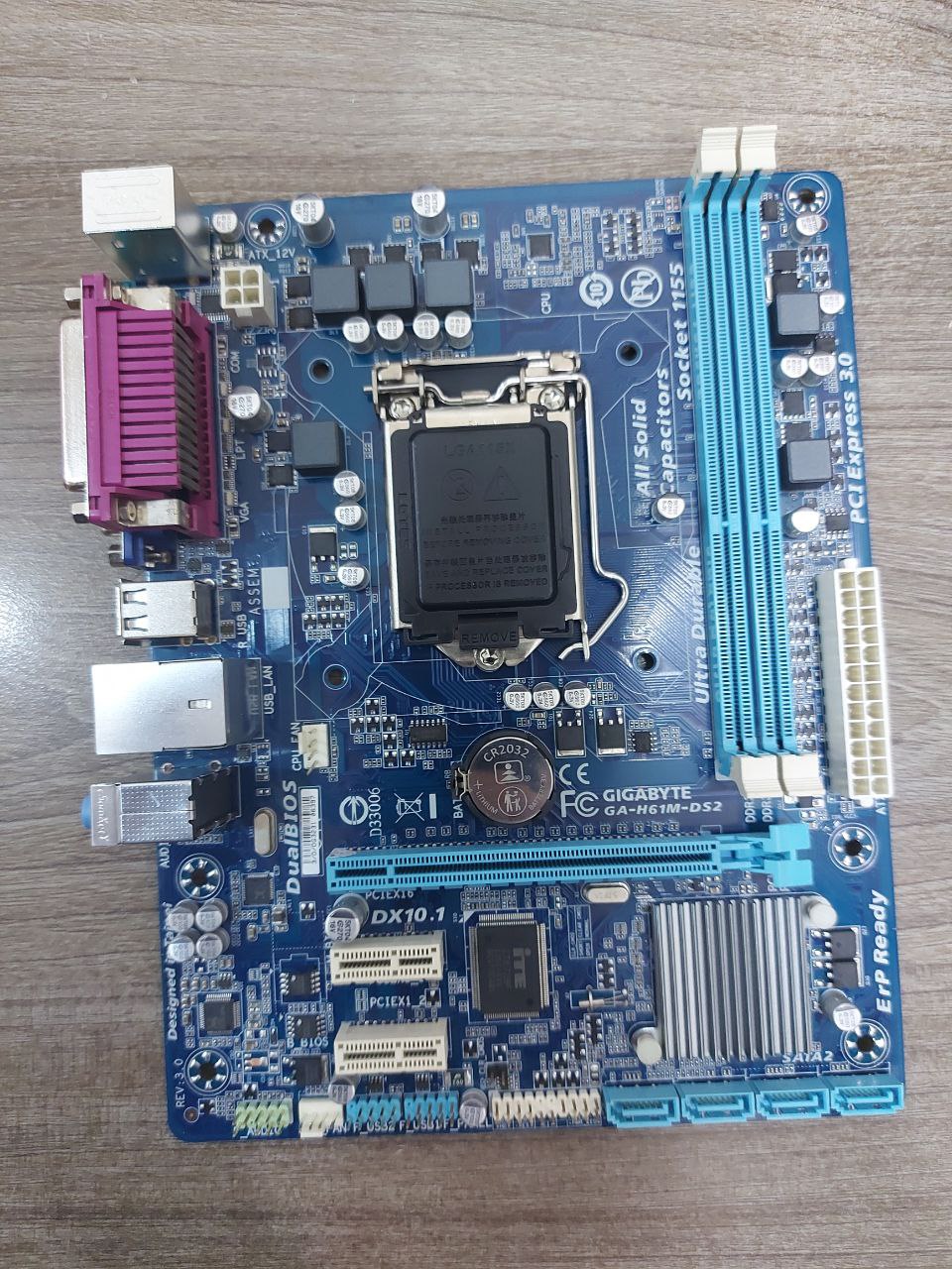 Mainboard SK 1155 GIGABYTE H61M-DS2 3.0 Box RENEW 12T (VGA, COM, LPT, LAN 1000Mbps, 2 khe RAM DDR3, BH 12T)