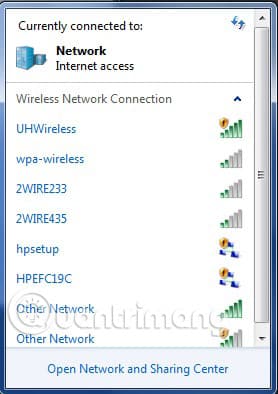 Laptop đã tìm thấy mạng WiFi và sẵn sàng kết nối