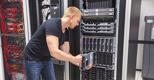 Hỗ trợ cứu dữ liệu server