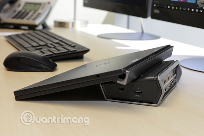 Docking station