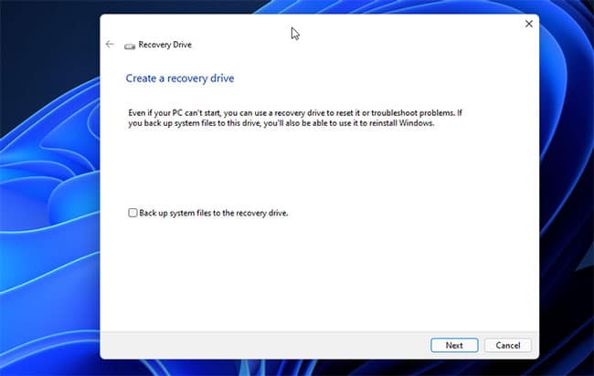 sua-loi-problem-occurred-while-creating-the-recovery-drive-2 Bỏ chọn tùy chọn Back up system files to the recovery drive