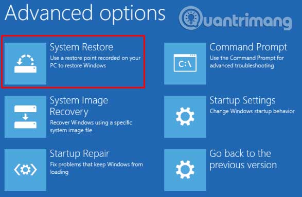 Chọn System Restore